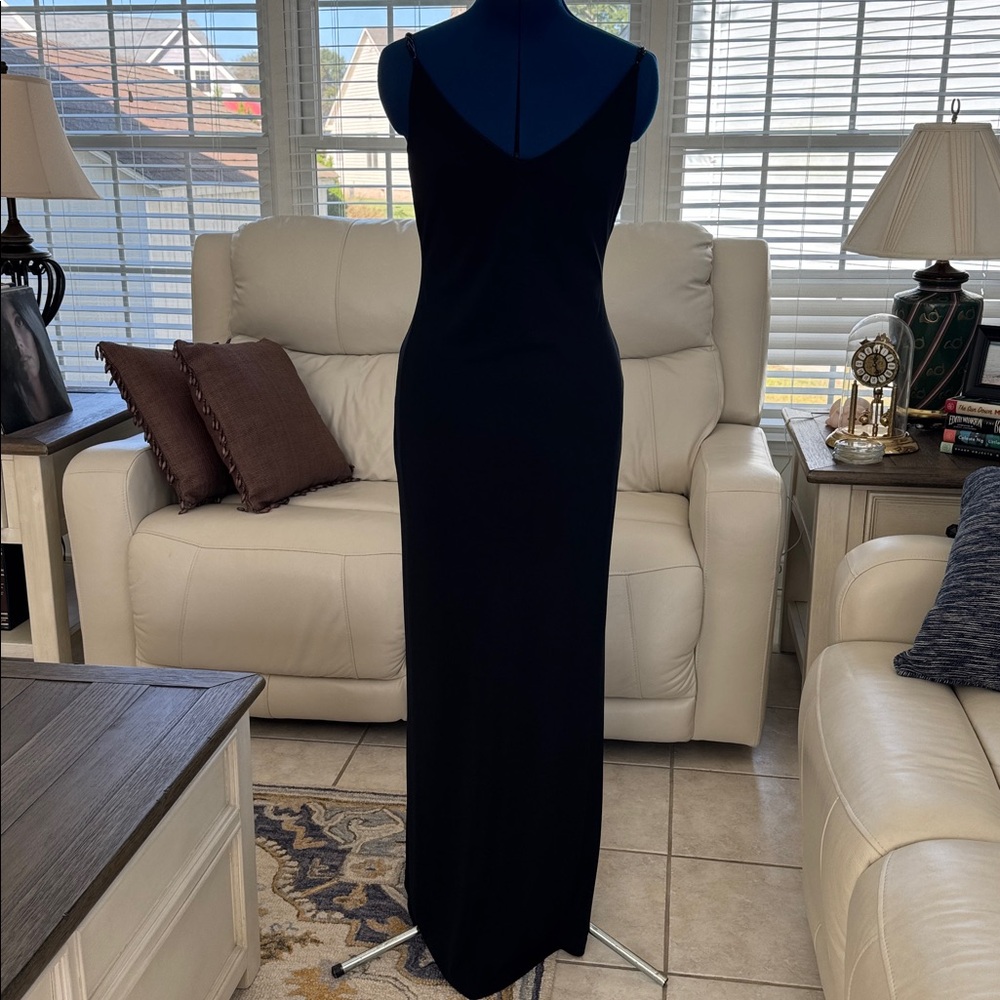Laundry by Shelli Segal size 10P black evening dress